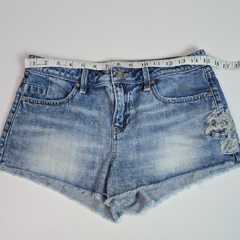 Buckle Black - Women's Embroidered Denim Shorts 100% Cotton - Picture 7 of 12